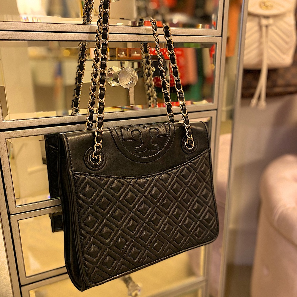 Tory Burch Shoulder Fleming Medium Quilted Black Leather Cross Body Bag